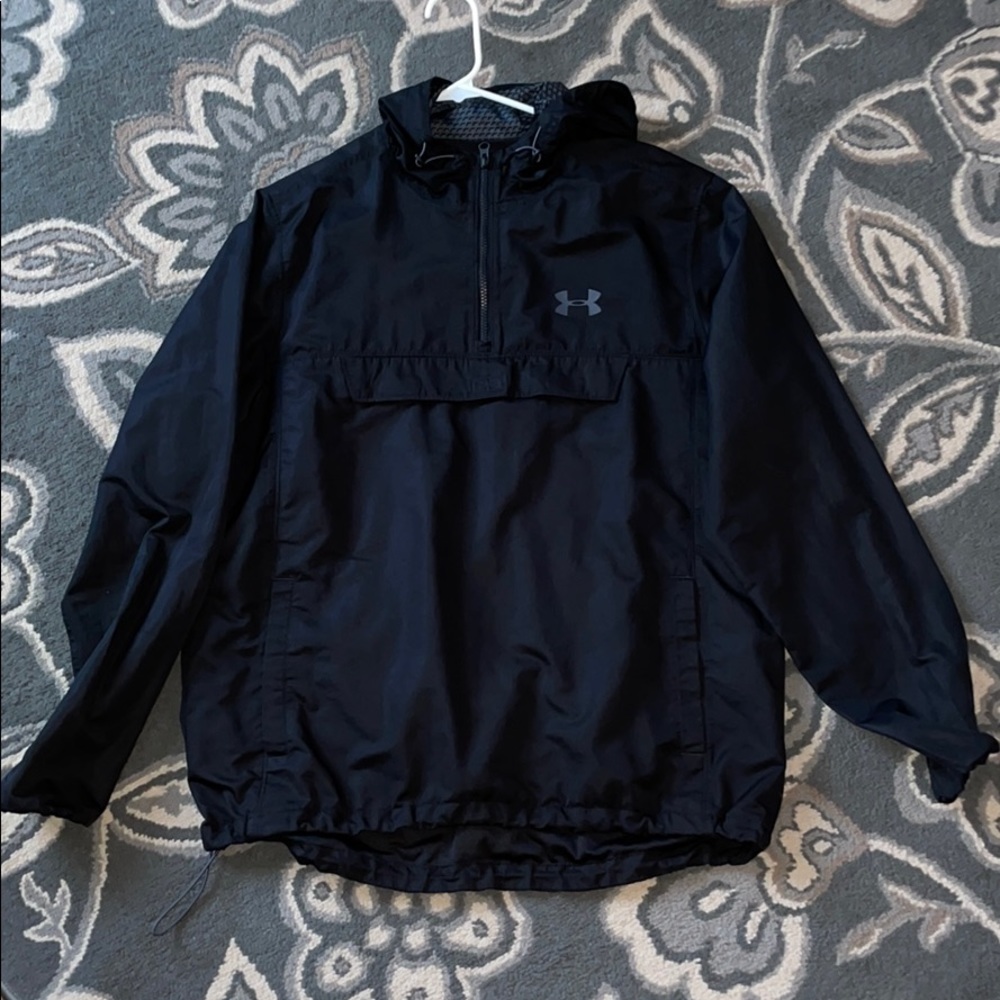 Men’s Large Under Armour Wind/Rain Pullover